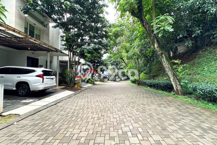 Rumah Mewah LB 200m2 Siap Huni Desain Elegan di Lebak Bulus, Jakarta Selatan Rumah Mewah LB 200m2 Siap Huni Desain Elegan di Lebak Bulus, Jakarta Selatan