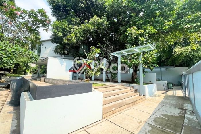 Kantor Bagus Dijual LB 1100m2 Lokasi Strategis Jakarta Selatan Area Cocok untuk Berbisnis Kantor Bagus Dijual LB 1100m2 Lokasi Strategis Jakarta Selatan Area Cocok untuk Berbisnis