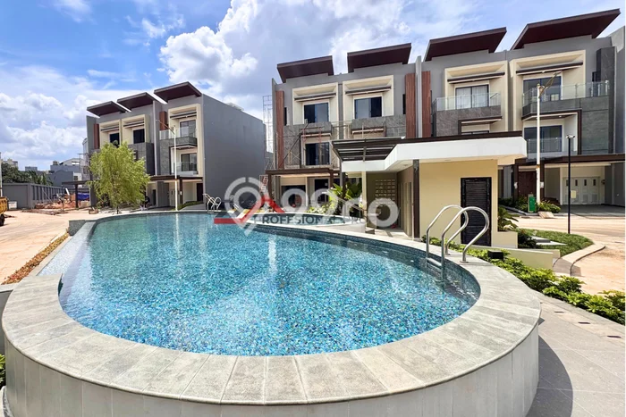 Hunian Mewah LB 298m2 Siap Pakai Desain Elegan di Pondok Indah, Jakarta Selatan Hunian Mewah LB 298m2 Siap Pakai Desain Elegan di Pondok Indah, Jakarta Selatan
