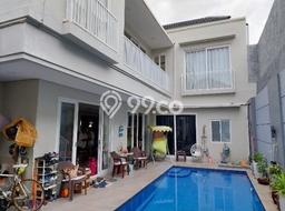 Tersedia Vila Kawasan , Dimensi 200m2m², Lokasi Premium Tersedia Vila Kawasan , Dimensi 200m2m², Lokasi Premium