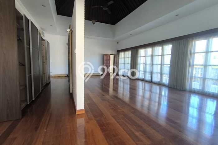 Vila Premium Kawasan , Area 663m2m², Lokasi Premium dengan jalan bagus Vila Premium Kawasan , Area 663m2m², Lokasi Premium dengan jalan bagus