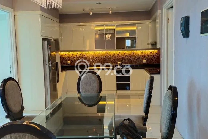 Disewakan Apartemen Terjangkau 3 BR di Mayjen Sungkono Surabaya Disewakan Apartemen Terjangkau 3 BR di Mayjen Sungkono Surabaya