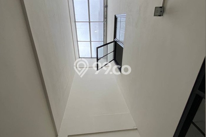 FOR SALE! Ruko di Rungkut Surabaya, LT 135m2, LB 247m2 FOR SALE! Ruko di Rungkut Surabaya, LT 135m2, LB 247m2