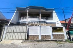 Siap Huni Rumah Mewah 4 Kamar di Kenjeran Dekat ke Mana Saja Siap Huni Rumah Mewah 4 Kamar di Kenjeran Dekat ke Mana Saja