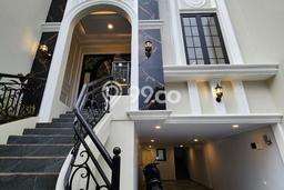 Hunian Cantik Minimalis Lb 150m2 di Jagakarsa, Jakarta Selatan Hunian Cantik Minimalis Lb 150m2 di Jagakarsa, Jakarta Selatan