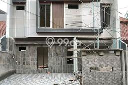 Rumah Luxury Modern Tanpa Renovasi di Manyar Surabaya Rumah Luxury Modern Tanpa Renovasi di Manyar Surabaya