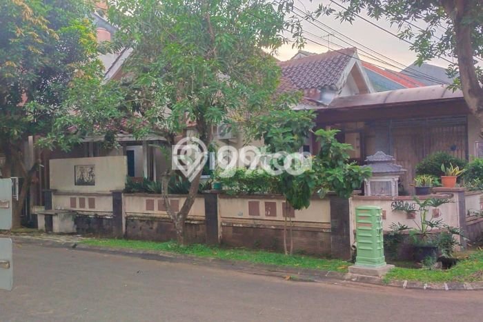 Dijual Cepat Rumah Bagus Siap Huni LB 180m2 di Pamulang, Tangerang Selatan Dijual Cepat Rumah Bagus Siap Huni LB 180m2 di Pamulang, Tangerang Selatan