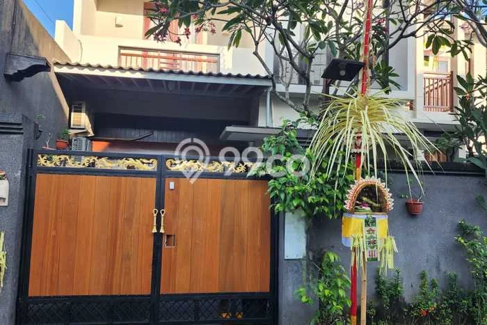FOR SALE! Vila di , Luas 300m2m², Dekat Mudah Pusat Kota FOR SALE! Vila di , Luas 300m2m², Dekat Mudah Pusat Kota