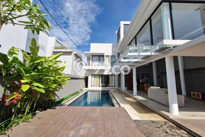 Vila Strategis Kawasan , Area 240m2m², Dekat Badung, Badung Vila Strategis Kawasan , Area 240m2m², Dekat Badung, Badung