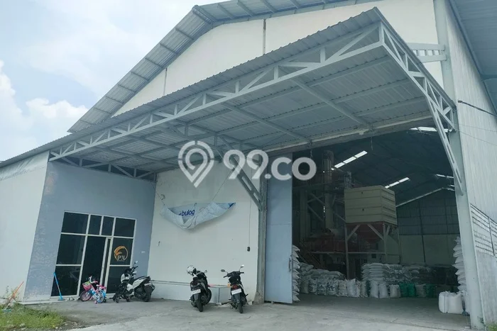Gudang Komersial Dijual di Benjeng Gresik LT 5477m2 & LB 2000m2 Gudang Komersial Dijual di Benjeng Gresik LT 5477m2 & LB 2000m2