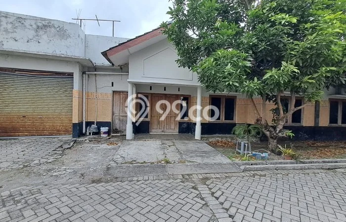 For Sale Rumah 5 Kamar Lokasi Ideal Nyaman dan Strategis di Sewon For Sale Rumah 5 Kamar Lokasi Ideal Nyaman dan Strategis di Sewon