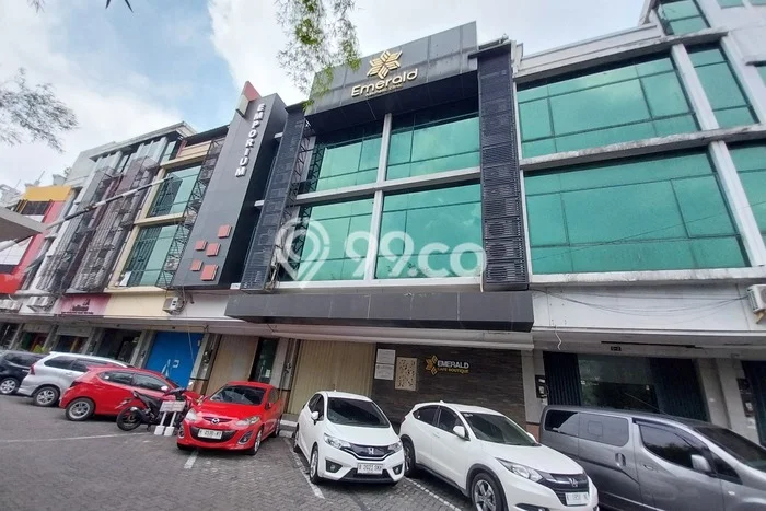 Unit Ruko Dijual di Semarang LT 175m2 & LB 500m2 Unit Ruko Dijual di Semarang LT 175m2 & LB 500m2