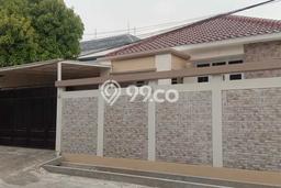 Rumah Lokasi Strategis di , Semarang, Luas 410m2m² LB 270m2m² Rumah Lokasi Strategis di , Semarang, Luas 410m2m² LB 270m2m²