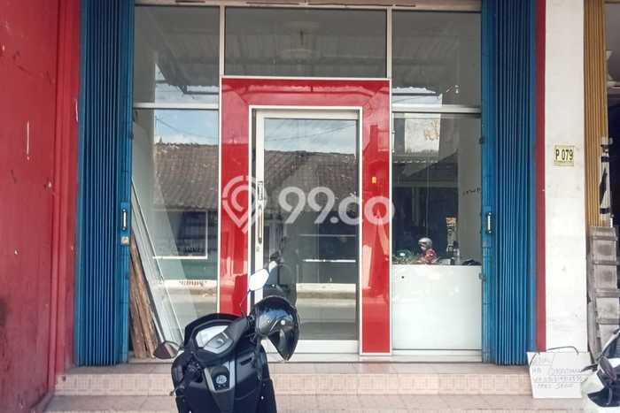 KAWASAN BISNIS! Ruko di Karanganom, Luas 35m², Jalan Utama KAWASAN BISNIS! Ruko di Karanganom, Luas 35m², Jalan Utama