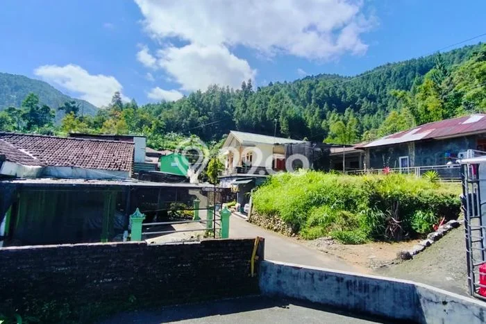 Tanah Kavling untuk Dijual di Tawangmangu Karanganyar 106m2 Tanah Kavling untuk Dijual di Tawangmangu Karanganyar 106m2