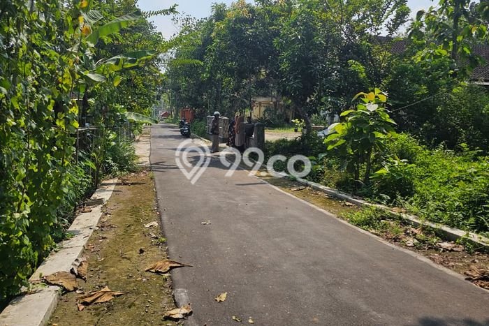 Jarang Ada! Tanah di Tasikmadu Punya Luas 1213m2 SHM Jarang Ada! Tanah di Tasikmadu Punya Luas 1213m2 SHM