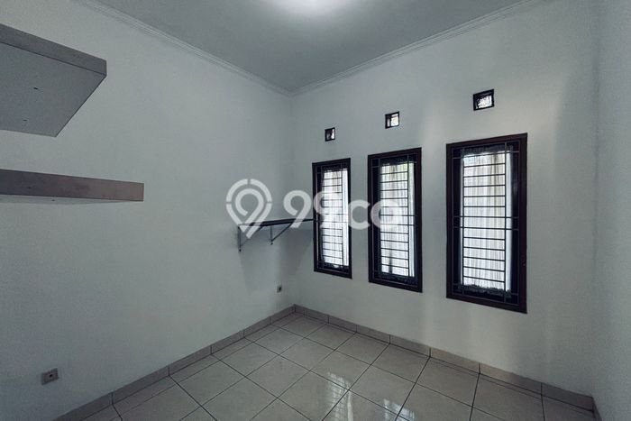 Disewakan Segera Rumah Kondisi Baik di Kawasan Batununggal, Bandung Disewakan Segera Rumah Kondisi Baik di Kawasan Batununggal, Bandung