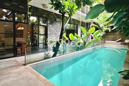 Dijual Rumah Luas Megah Dengan View Eksklusif di Pejaten, Jakarta Selatan Dijual Rumah Luas Megah Dengan View Eksklusif di Pejaten, Jakarta Selatan
