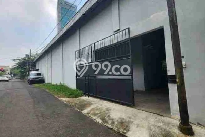 Gudang Disewa di Jagakarsa, Jakarta Selatan, LT 1200m2 / LB 400m2 Gudang Disewa di Jagakarsa, Jakarta Selatan, LT 1200m2 / LB 400m2