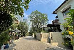 Jual Rumah Luas Elegan Dengan View Cantik di Kemang, Jakarta Selatan Jual Rumah Luas Elegan Dengan View Cantik di Kemang, Jakarta Selatan