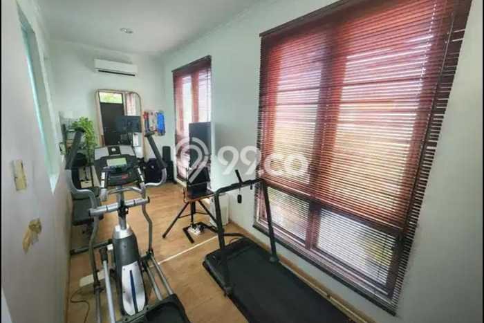 Rumah Luxury Modern Siap Huni di Slipi Jakarta Barat Rumah Luxury Modern Siap Huni di Slipi Jakarta Barat