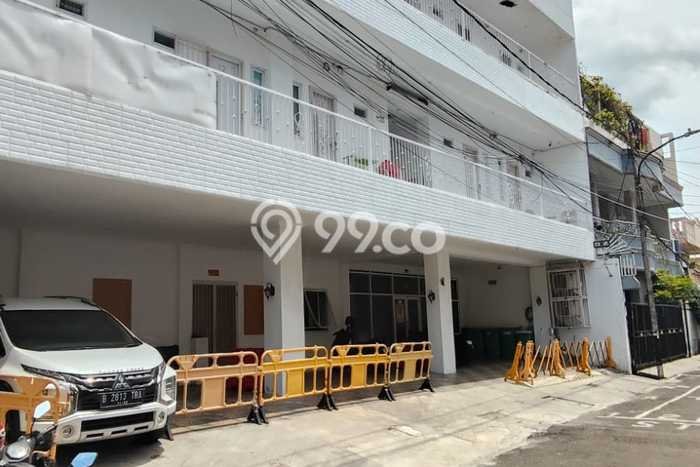 Dijual Rumah Kost di Rawamangun, Jakarta Timur, 35 KT, 35 KM, Bangunan 750m2 Dijual Rumah Kost di Rawamangun, Jakarta Timur, 35 KT, 35 KM, Bangunan 750m2