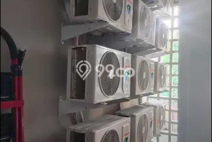 Rumah Kost Dijual di Serpong Utara, Tangerang Selatan dengan 32 Kamar Tidur, 32 Kamar Mandi Rumah Kost Dijual di Serpong Utara, Tangerang Selatan dengan 32 Kamar Tidur, 32 Kamar Mandi
