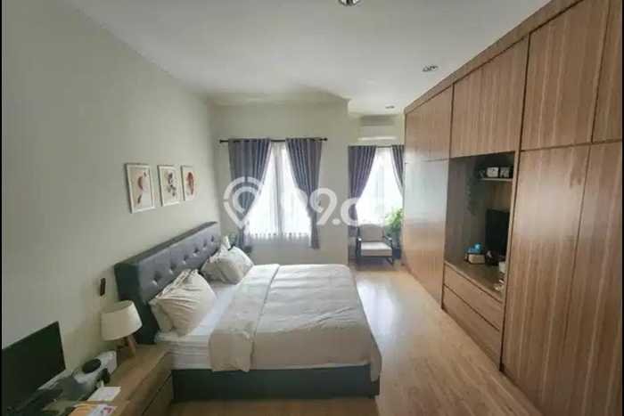 Rumah Luxury Modern Siap Huni di Slipi Jakarta Barat Rumah Luxury Modern Siap Huni di Slipi Jakarta Barat