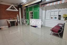 Rumah Nyaman di Kelapa Gading, 3 KM, Lokasi Strategis Rumah Nyaman di Kelapa Gading, 3 KM, Lokasi Strategis