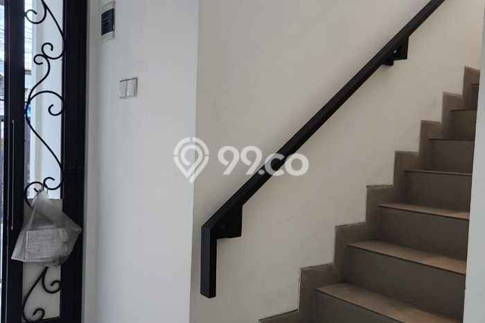 Unit Kost Dijual di Jakarta Selatan Spesifikasi 8 Kamar Tidur dan Area Strategis Unit Kost Dijual di Jakarta Selatan Spesifikasi 8 Kamar Tidur dan Area Strategis