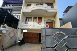 Dijual Kost di Kawasan Kelapa Gading, Jakarta Utara, Spesifikasi 11 KT, 6 KM, 136m2 Dijual Kost di Kawasan Kelapa Gading, Jakarta Utara, Spesifikasi 11 KT, 6 KM, 136m2