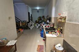 Dijual Cepat Rumah Bagus Siap Huni LB 200m2 di Jatinegara, Jakarta Timur Dijual Cepat Rumah Bagus Siap Huni LB 200m2 di Jatinegara, Jakarta Timur