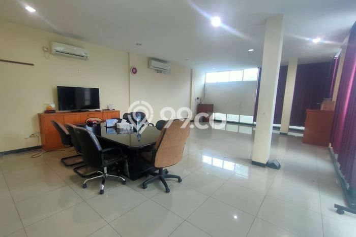 Unit Ruko Disewa Lokasi Pulo Gadung, Jakarta Timur Spesifikasi Luas Bangunan 180m2 Unit Ruko Disewa Lokasi Pulo Gadung, Jakarta Timur Spesifikasi Luas Bangunan 180m2