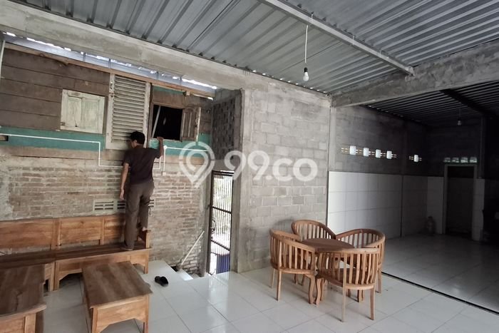 Dijual! Komersial di Winong Boyolali LT 1124m2 / LB 1124m2 Kawasan Bisnis Dijual! Komersial di Winong Boyolali LT 1124m2 / LB 1124m2 Kawasan Bisnis