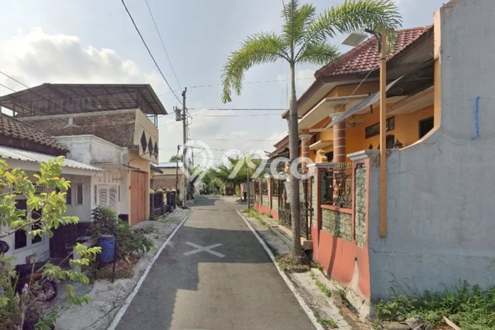 Rumah Modern Minimalis 5 Kamar Bisa Langsung Pindah di Gondangrejo Rumah Modern Minimalis 5 Kamar Bisa Langsung Pindah di Gondangrejo