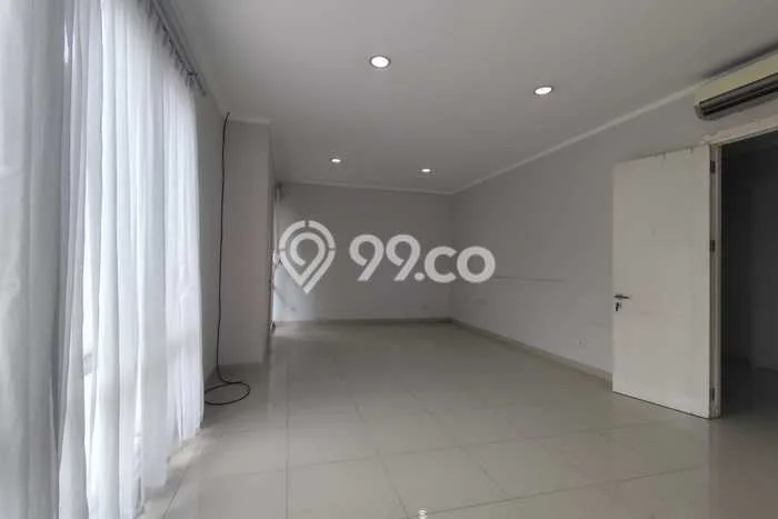 Lokasi strategis! Rumah siap pakai dikontrakkan di Cilincing LB 250m2 Lokasi strategis! Rumah siap pakai dikontrakkan di Cilincing LB 250m2