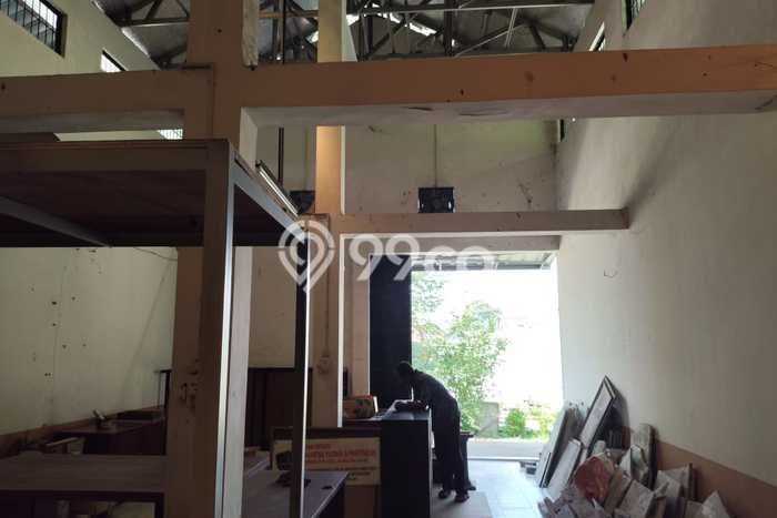 Unit Gudang Dijual di Tapos Depok Luas Bangunan 1000m2 Unit Gudang Dijual di Tapos Depok Luas Bangunan 1000m2