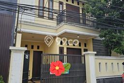 Rumah Sewa Bekasi LT 114m2 LB 180m2 Area Jati Cempaka Rumah Sewa Bekasi LT 114m2 LB 180m2 Area Jati Cempaka