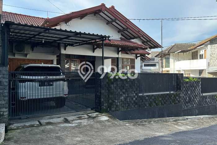 For Sale! Premium House LT 420m2 Desain Elegan di Gunung Batu For Sale! Premium House LT 420m2 Desain Elegan di Gunung Batu