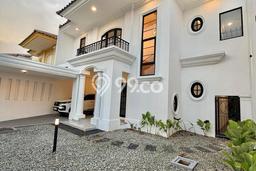 Rumah Elit LB 280m2 Siap Pakai Desain Elegan di BSD Puspita Loka, Tangerang Rumah Elit LB 280m2 Siap Pakai Desain Elegan di BSD Puspita Loka, Tangerang