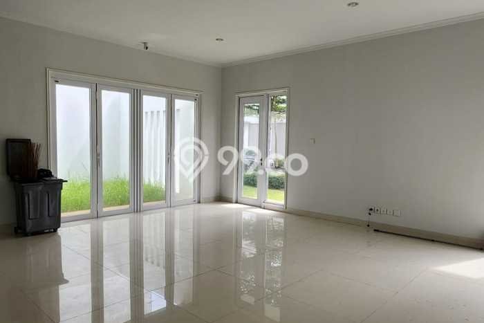 Sewa Rumah Murah di Gading Serpong Tangerang dengan 4 KT Sewa Rumah Murah di Gading Serpong Tangerang dengan 4 KT
