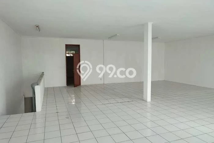 Ruko untuk Disewa di Pusat Bandung Luas Bangunan 600m2 Ruko untuk Disewa di Pusat Bandung Luas Bangunan 600m2
