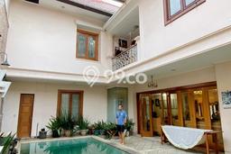 Rumah Elit LB 1200m2 Siap Huni Desain Elegan di Sektor 1 - Bintaro, Jakarta Selatan Rumah Elit LB 1200m2 Siap Huni Desain Elegan di Sektor 1 - Bintaro, Jakarta Selatan