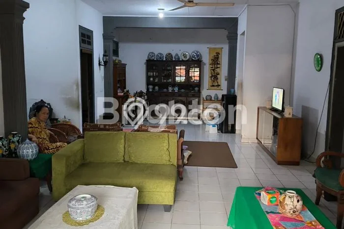 Dijual Rumah Luas Megah Dengan View Cantik di Pejaten, Jakarta Selatan Dijual Rumah Luas Megah Dengan View Cantik di Pejaten, Jakarta Selatan