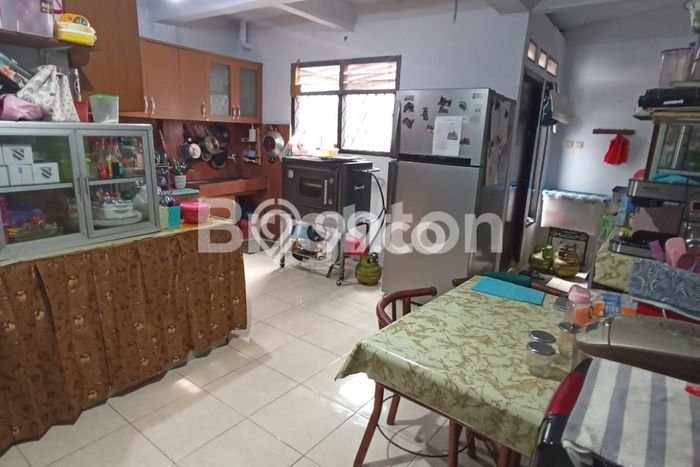 For Sale! Luxury House LT 260m2 Desain Elegan di Lubang Buaya For Sale! Luxury House LT 260m2 Desain Elegan di Lubang Buaya