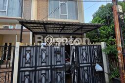 Rumah Strategis Minimalis Lb 105m2 di Kebon Jeruk, Jakarta Barat Rumah Strategis Minimalis Lb 105m2 di Kebon Jeruk, Jakarta Barat