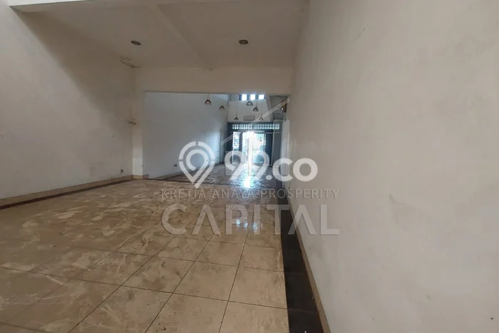 Ruko untuk Disewa di Pusat Bandung Luas Bangunan 170m2 Ruko untuk Disewa di Pusat Bandung Luas Bangunan 170m2
