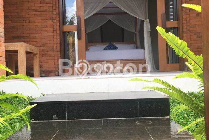 Vila Strategis Kawasan , Luas 580m2m², Harganya Bersaing Vila Strategis Kawasan , Luas 580m2m², Harganya Bersaing