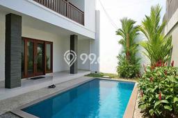 Rumah Disewakan Badung LT 200m2 LB 200m2 Area canggu Rumah Disewakan Badung LT 200m2 LB 200m2 Area canggu