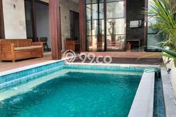 Hunian Kondisi Baik Disewakan di Kerobokan, Badung LT 300m2, LB 150m2 Hunian Kondisi Baik Disewakan di Kerobokan, Badung LT 300m2, LB 150m2